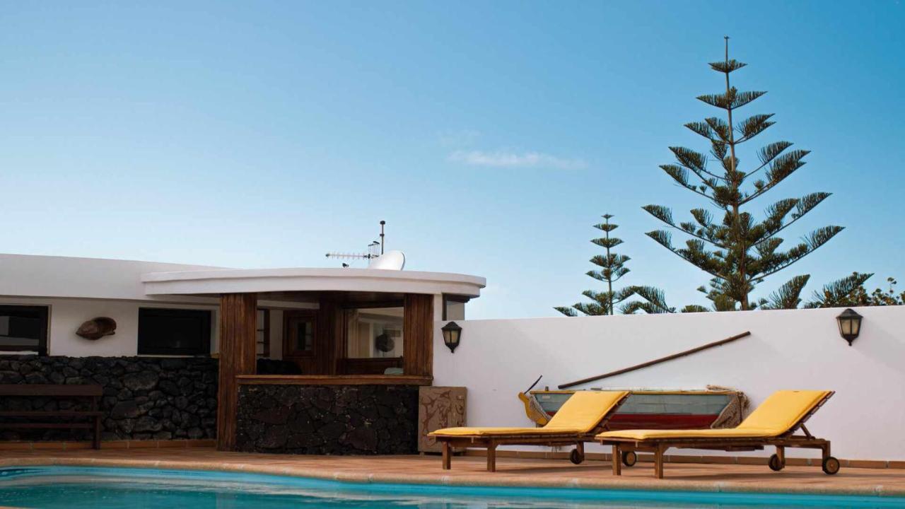 Bungalow Allende Famara Con Piscina Privada Y Ac Exterior foto